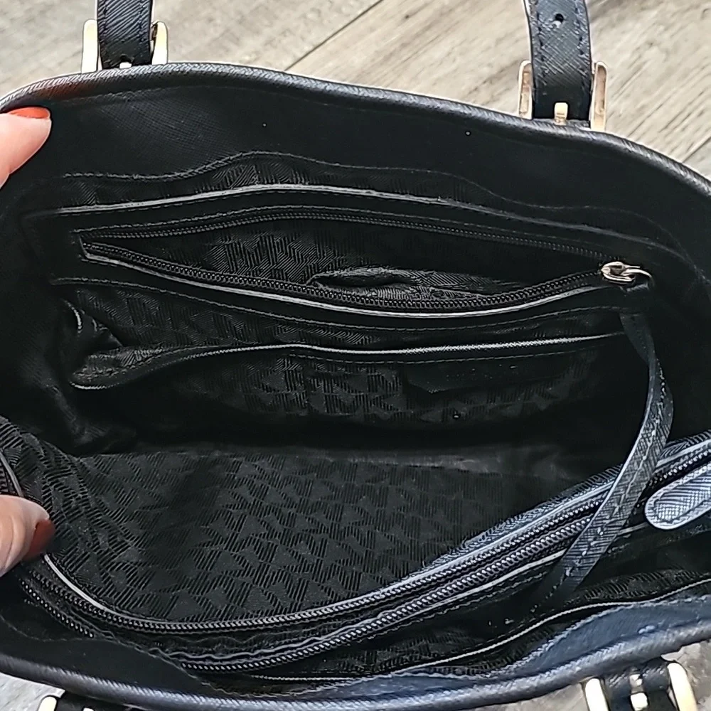Michael Kors Medium Jet Set Saffiano Leather Tote Adrimal